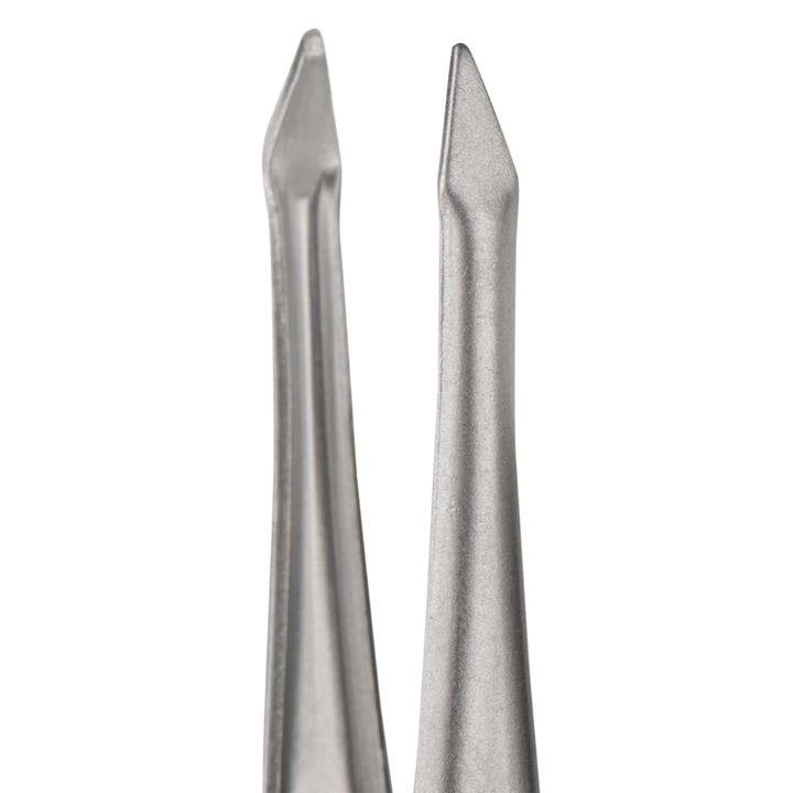Pointed Brow Tweezer