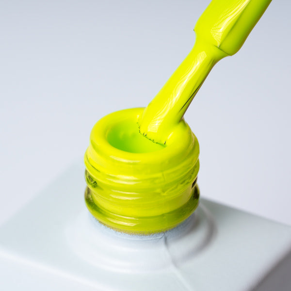 Gel Polish N°135 ELECTRIC YELLOW 10ml
